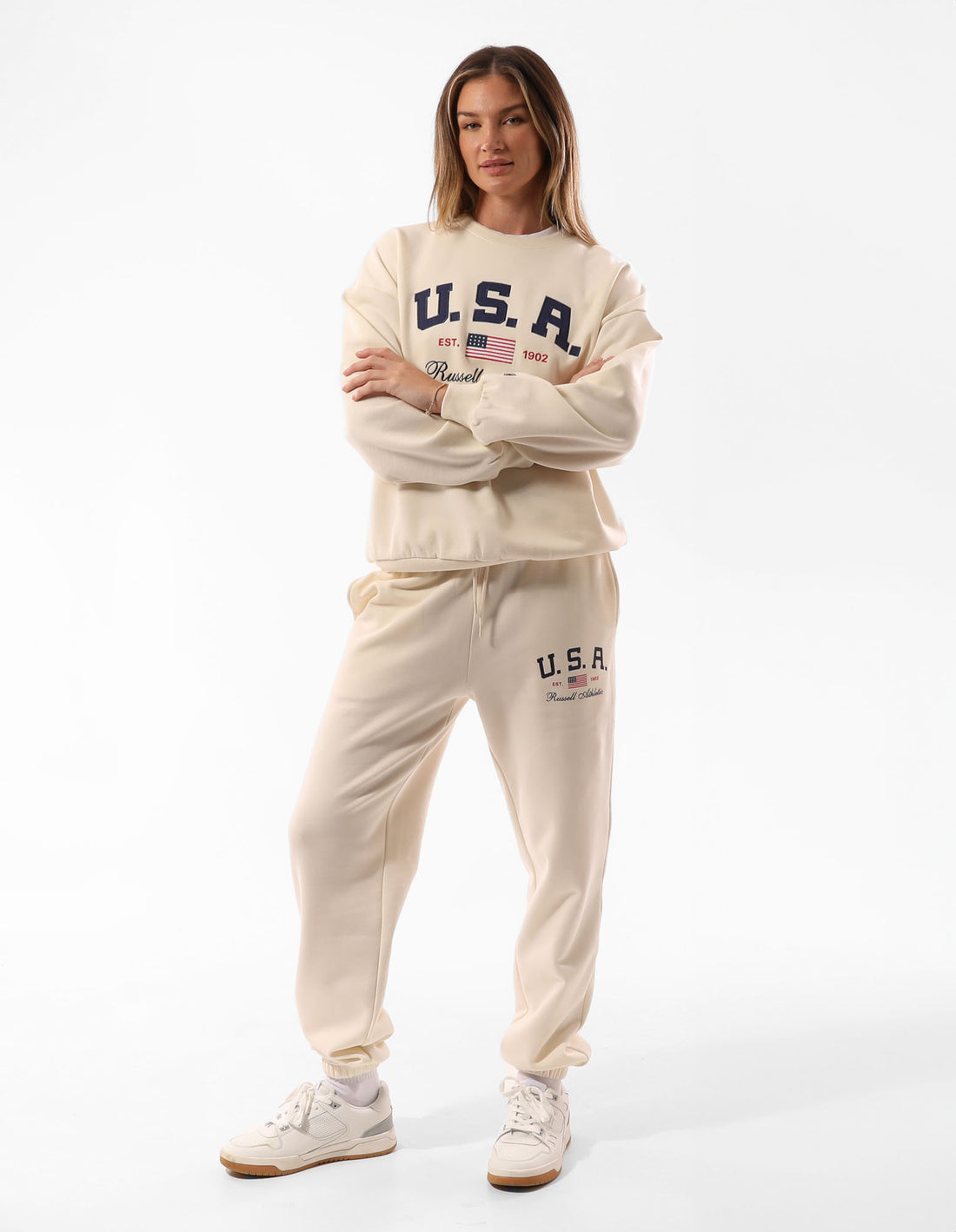 Beige Russell Athletic 1902 Oversized Women Crew Neck Sweaters | 84BJOKCXU